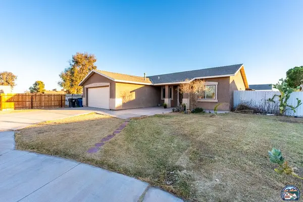 1138 Elm Ct, Brawley, CA 92227