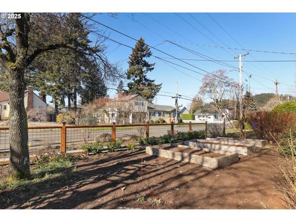 3028 SE 71ST AVE, Portland, OR 97206