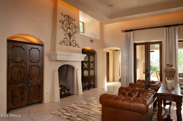 10040 E HAPPY VALLEY Road #504, Scottsdale, AZ 85255