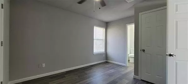 402 S Gaines Street, Ennis, TX 75119