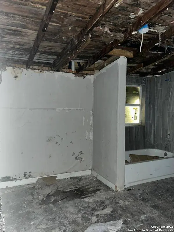 511 SAN JOAQUIN AVE, San Antonio, TX 78228-6137