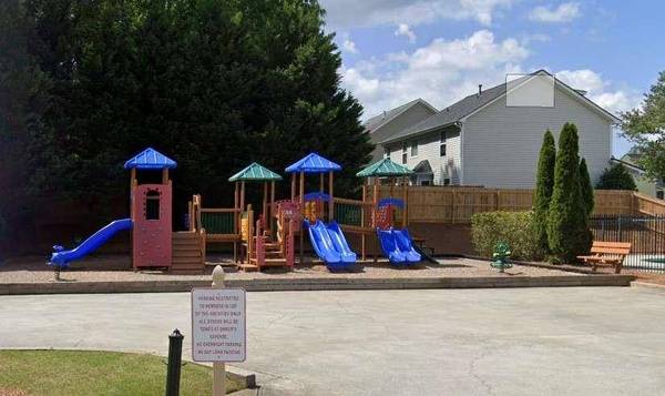 152 Darbys Run CT, Hiram, GA 30141