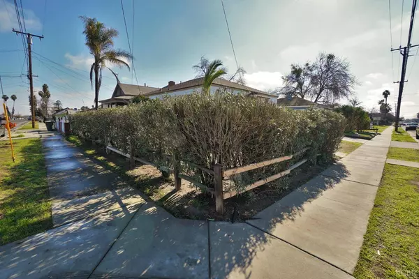 815 N Harris Street N, Hanford, CA 93230