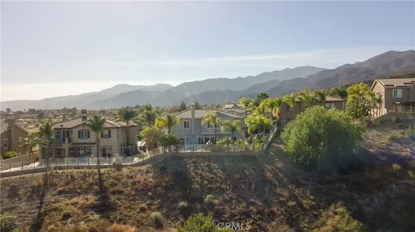 8832 Gentle Wind DR, Corona, CA 92883