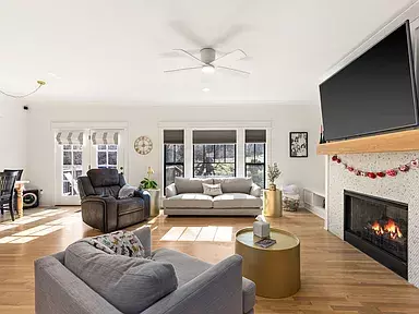 1230 McGavock Pike, Nashville, TN 37216-3131