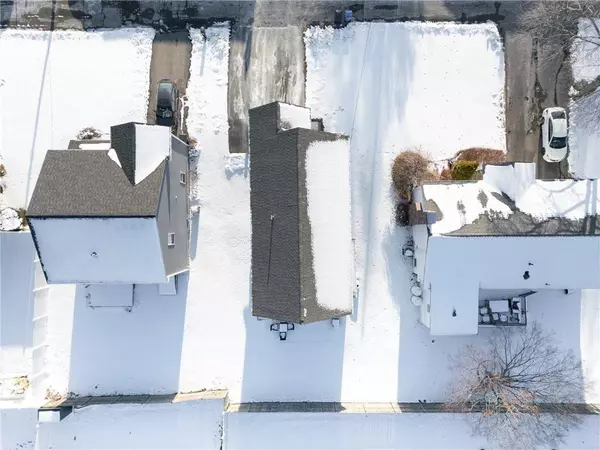 27 Bellevue AVE, Cumberland, RI 02864