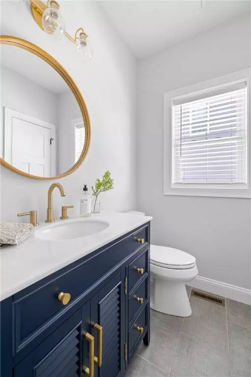 27 Bellevue AVE, Cumberland, RI 02864