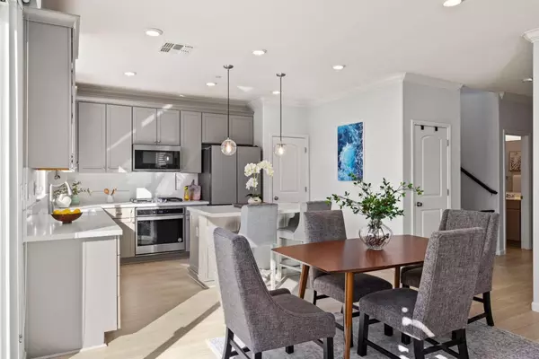 1202 Palermo CT, Salinas, CA 93905