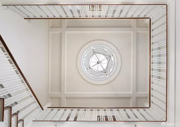 1570 12th AVE, San Francisco, CA 94122