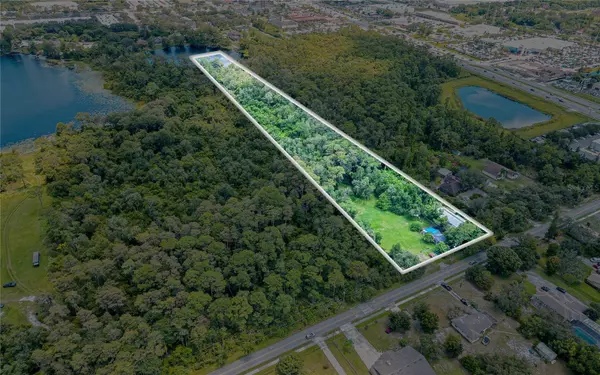 1809 Rouse Lake Rd, Orlando, FL 32817-4521