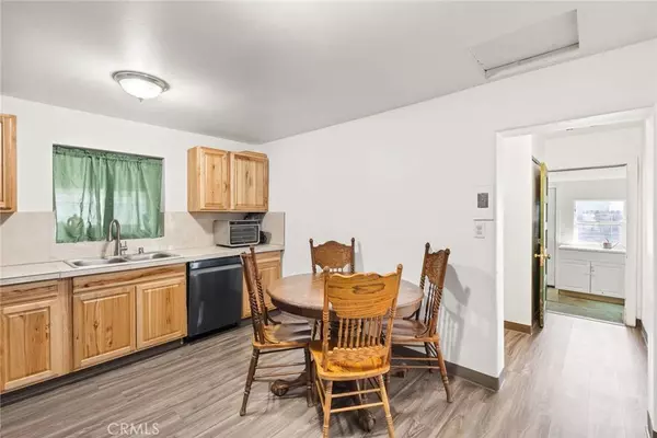 911 Lincoln ST, Corning, CA 96021