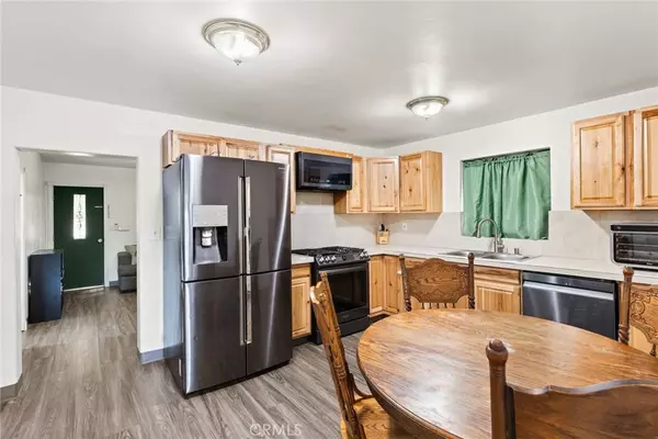 911 Lincoln ST, Corning, CA 96021