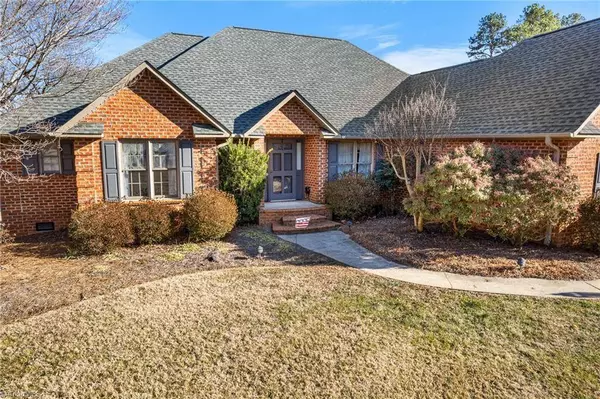 107 Shoshone RD, Lexington, NC 27295