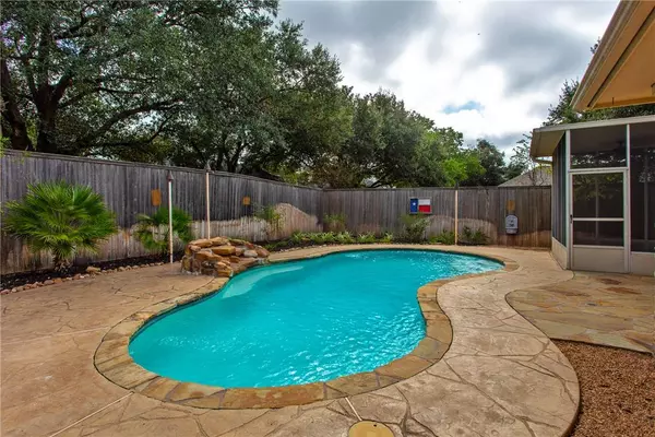 2213 E Briargate DR, Bryan, TX 77802