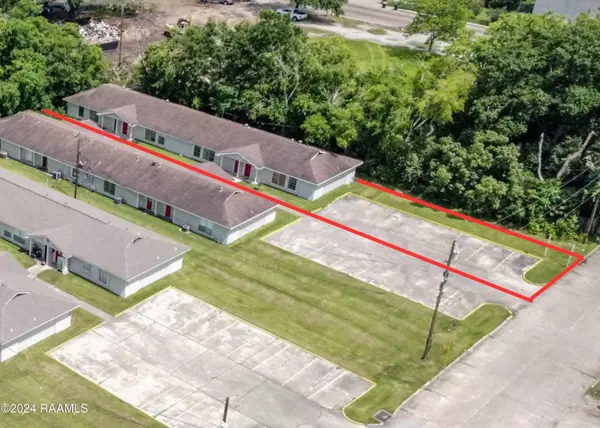 605 Yvonne, New Iberia, LA 70560