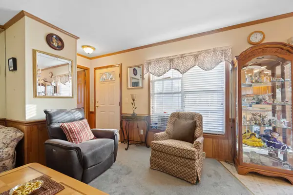 4 4th Avenue, Shelton, CT 06484