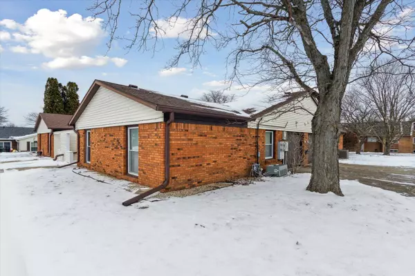 608 Kiwanis Court Unit #3, Freeport, IL 61032