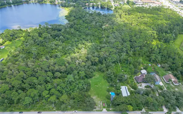 1809 Rouse Lake Rd, Orlando, FL 32817-4521