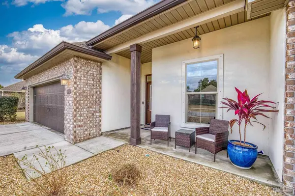1526 Sabal Palm Dr, Gulf Breeze, FL 32563
