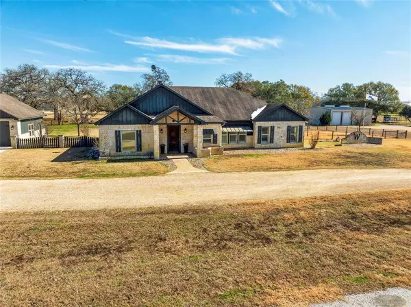 191 County Road 132bb, Hallettsville, TX 77964