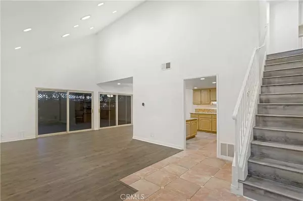 22805 Garzota DR, Valencia, CA 91354