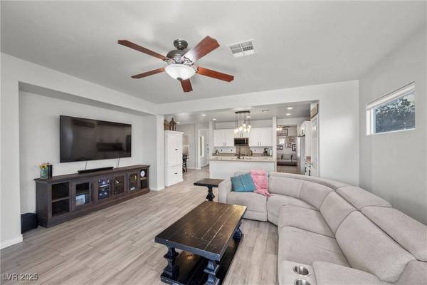2465 Sturrock Drive, Henderson, NV 89044