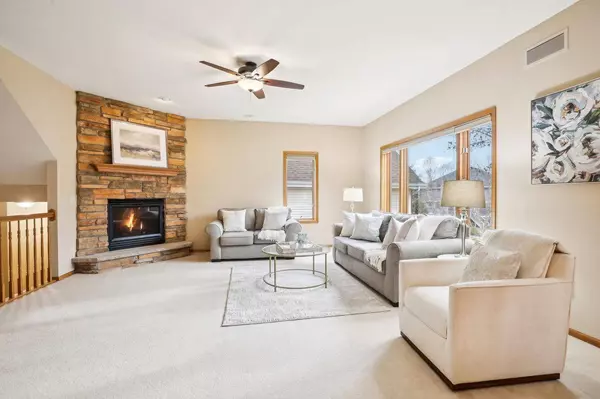 1221 Hanover Trail, Waunakee, WI 53597