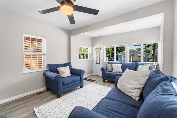 222 W New Jersey Ave, Somers Point, NJ 08244