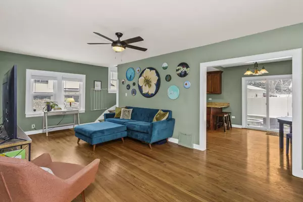 5409 Lane PL, Downers Grove, IL 60515