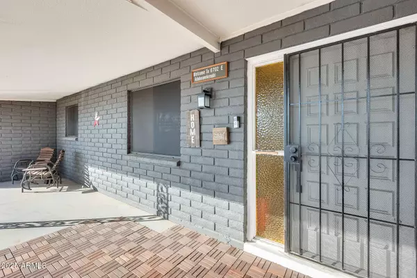 6702 E ADOBE Street, Mesa, AZ 85205