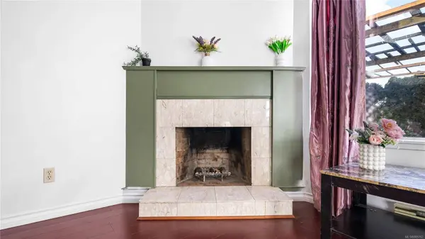 1550 North Dairy Rd #6, Saanich, BC V8A 1B1