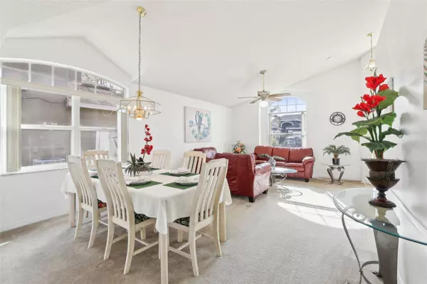 645 ROCHESTER LOOP, Davenport, FL 33897