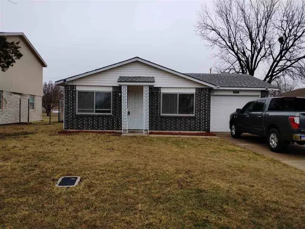 6109 NW Cherry Ave, Lawton, OK 73505