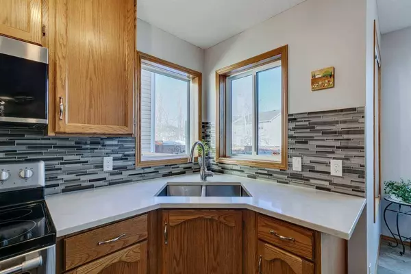 188 Chapman Close SE, Calgary, AB T2X 3T3