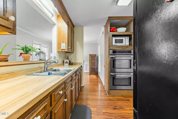 1909 Pearces Road, Zebulon, NC 27597