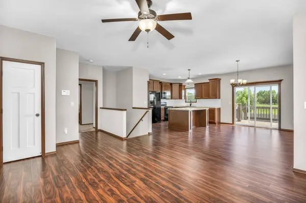 1907 E Aster St, Andover, KS 67002