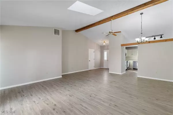 1041 Northford CT, Medina, OH 44256