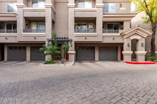 4455 E Paradise Village Parkway S #1031, Phoenix, AZ 85032