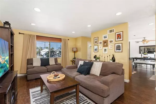 10712 Teal DR, Garden Grove, CA 92843