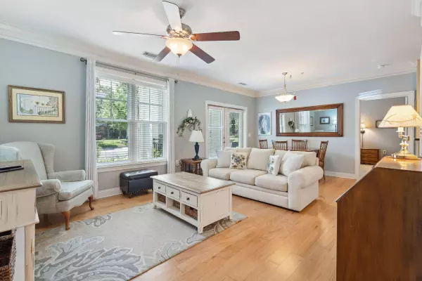 2000 Belle Isle Ave #102, Mount Pleasant, SC 29464