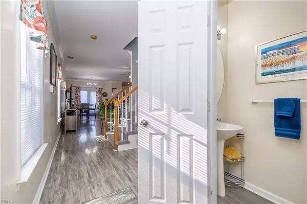 213 Sykes AVE, Virginia Beach, VA 23454