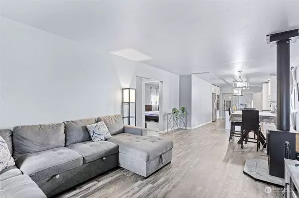 2327 Lexington AVE, Everett, WA 98203