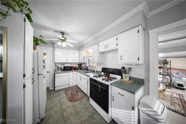 4545-4549 Cynthia DR, North Canton, OH 44720