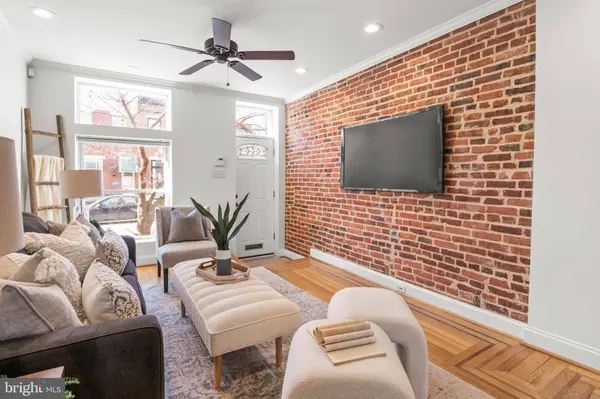 807 S DEAN ST S, Baltimore, MD 21224