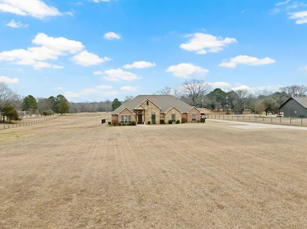 440 County Road 3245, Mount Pleasant, TX 75455