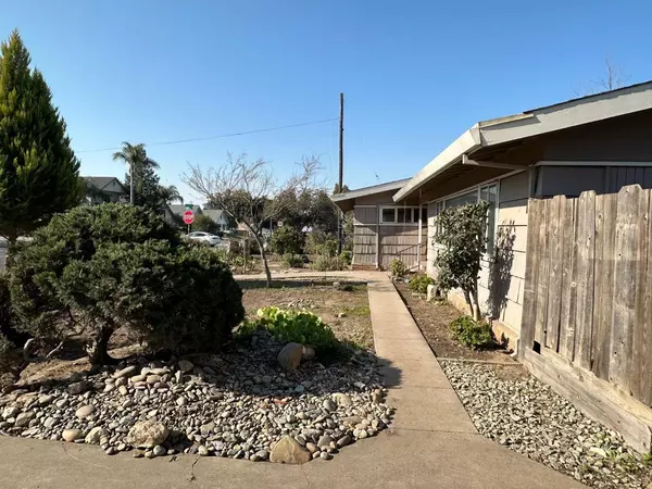 3107 Riverside DR, Riverbank, CA 95367