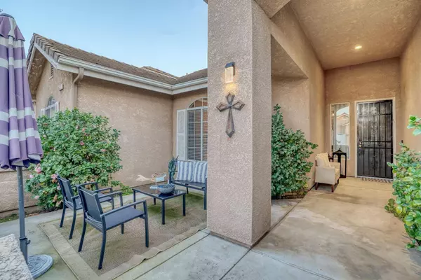 837 E Mill Creek DR, Fresno, CA 93720