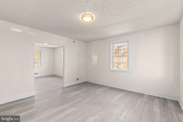 1721 WHITE OAK, Parkville, MD 21234