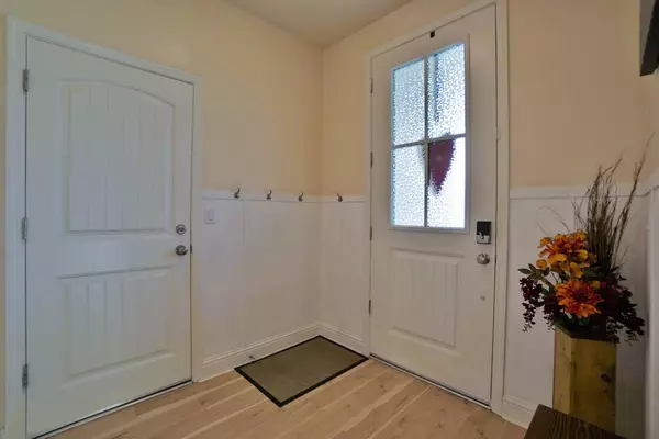 2470 W Mallard Lane, Hanford, CA 93230