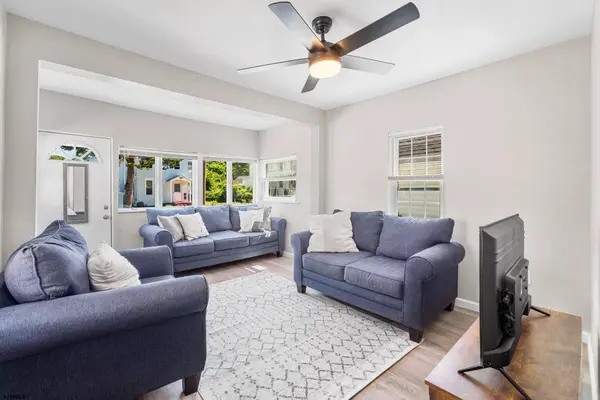 222 W New Jersey Ave, Somers Point, NJ 08244